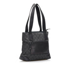 Gucci GG Canvas Shoulder Bag (SHG-tscr8l)