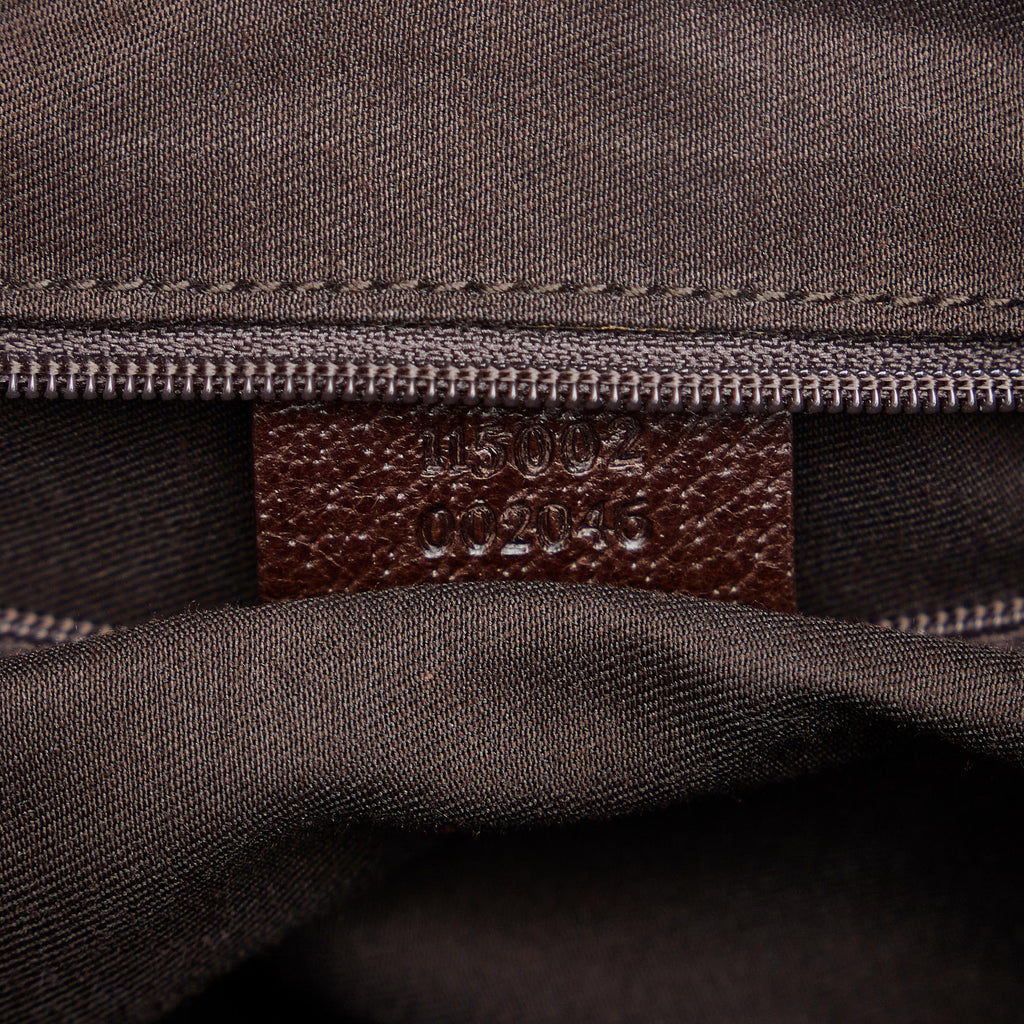 Gucci GG Canvas Shoulder Bag (SHG-5uFSu9)