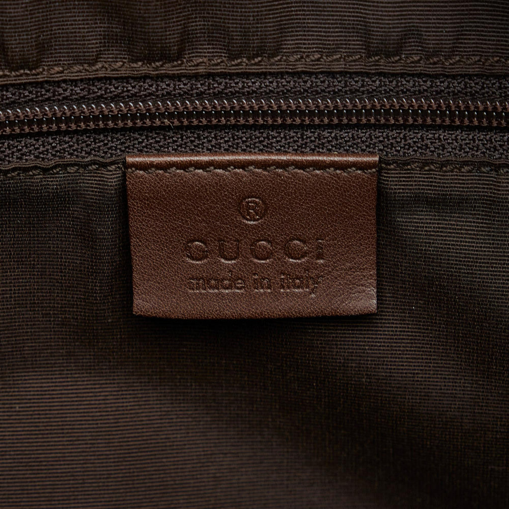 Gucci GG Canvas Shoulder Bag (SHG-TWQbJL)