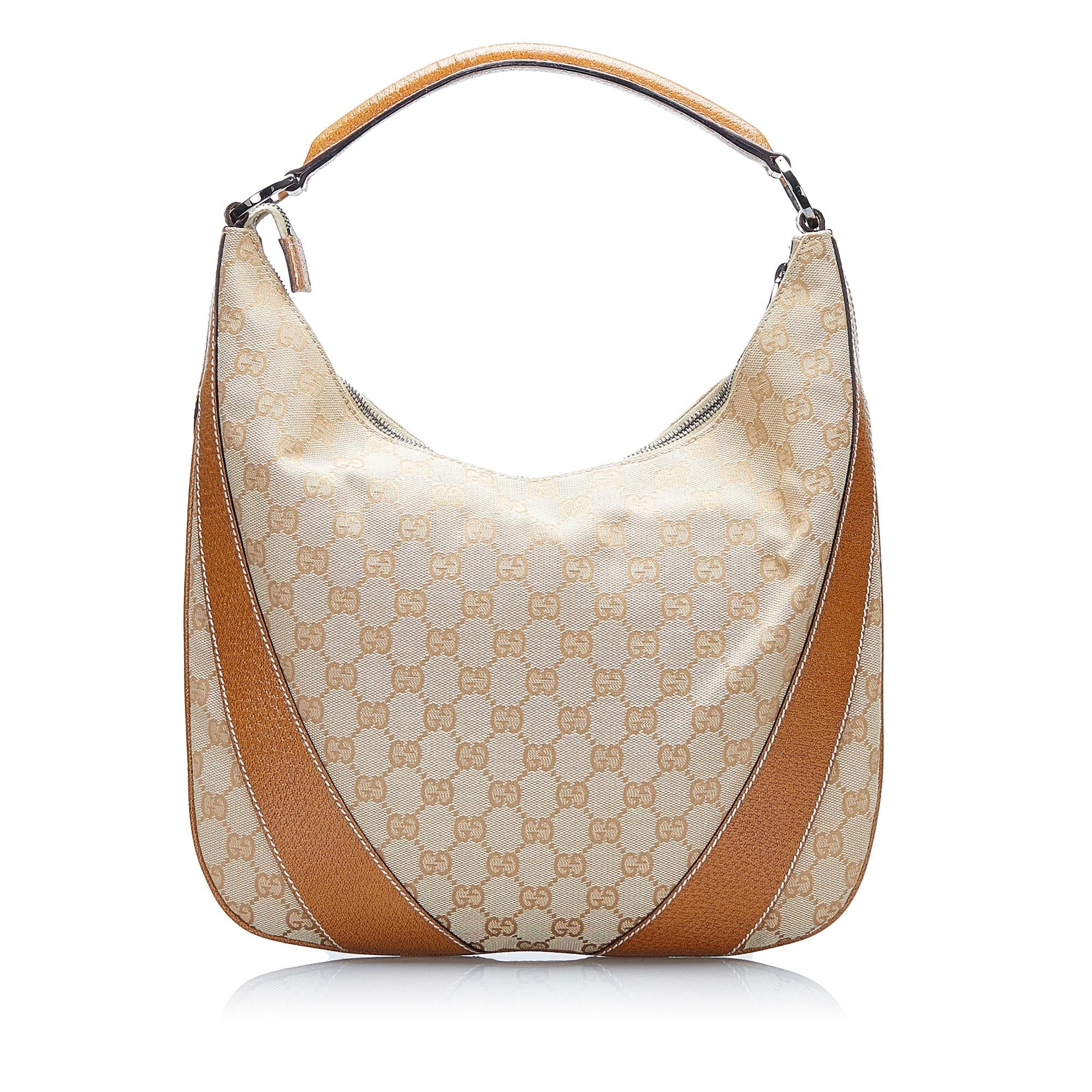 Gucci GG Canvas Shoulder Bag (SHG-hIEcEn)