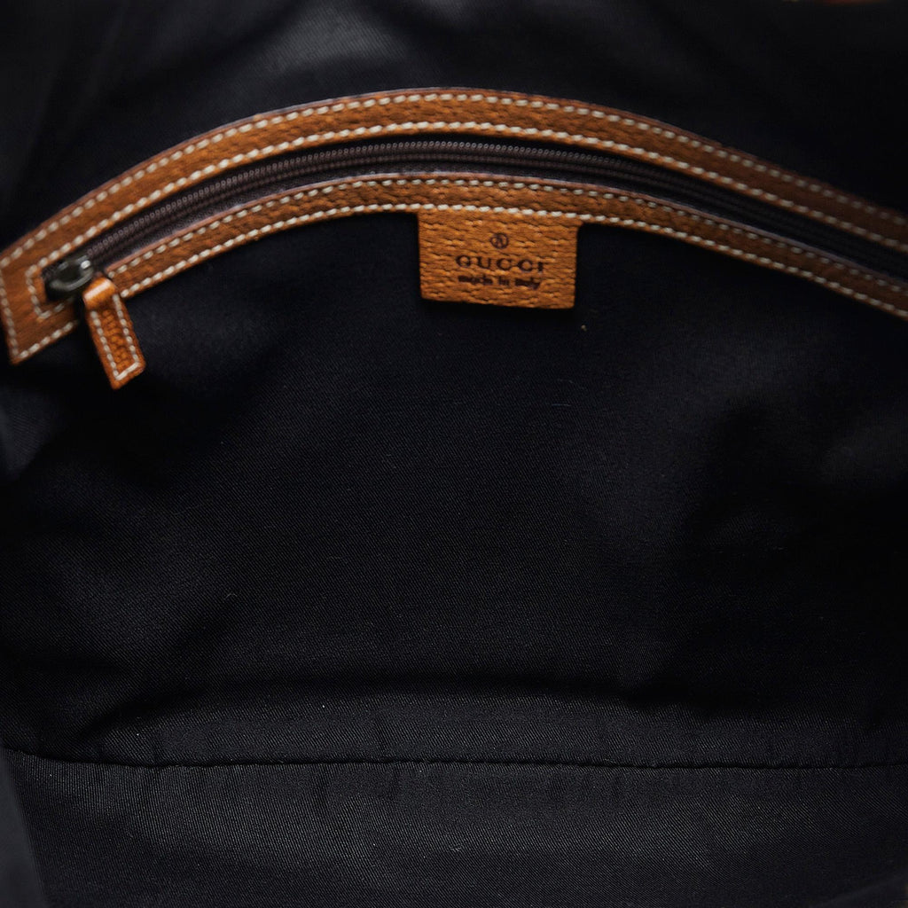 Gucci GG Canvas Shoulder Bag (SHG-hIEcEn)