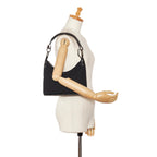 Gucci GG Canvas Shoulder Bag (SHG-BE2f05)