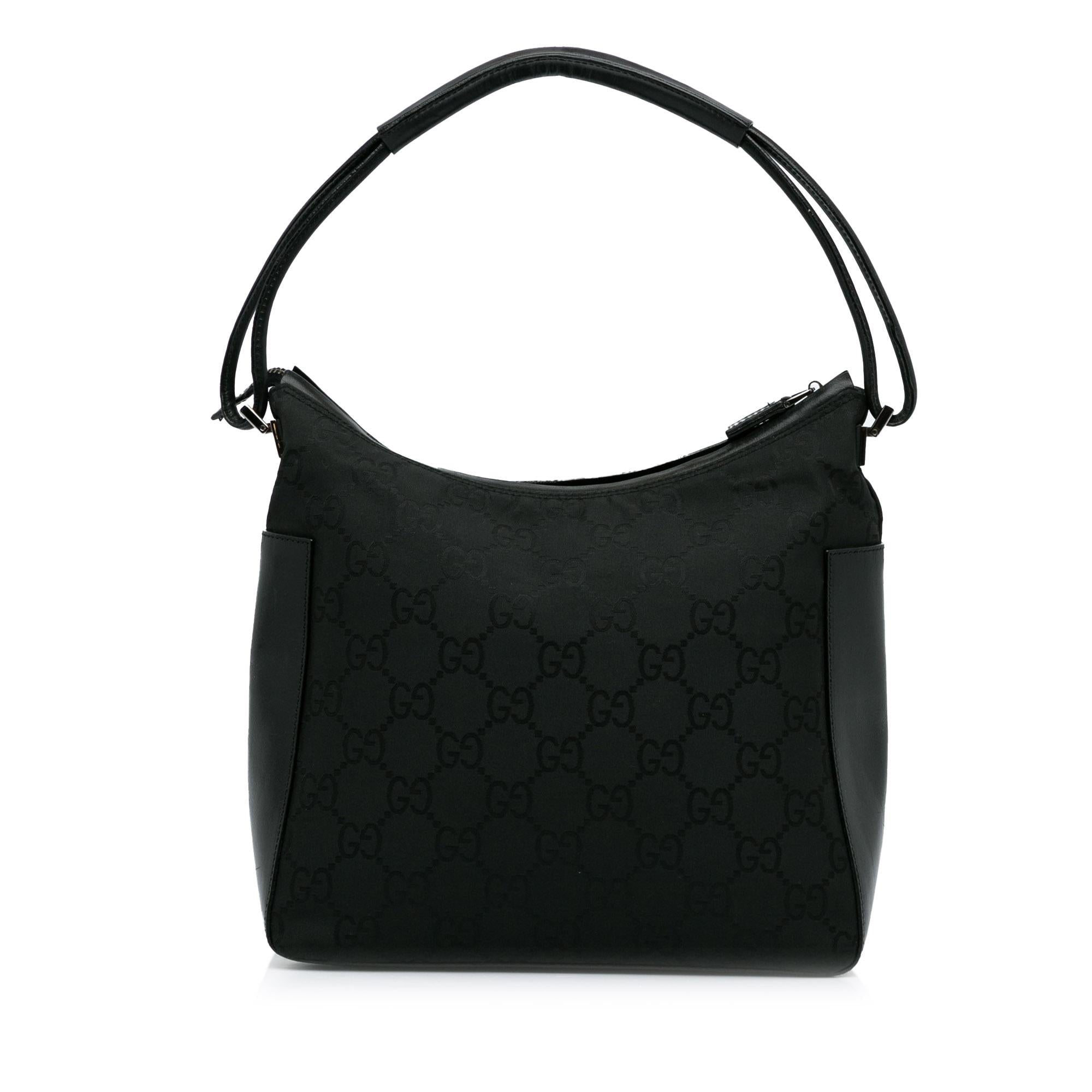 Gucci GG Canvas Shoulder Bag (SHG-AwkmcQ)