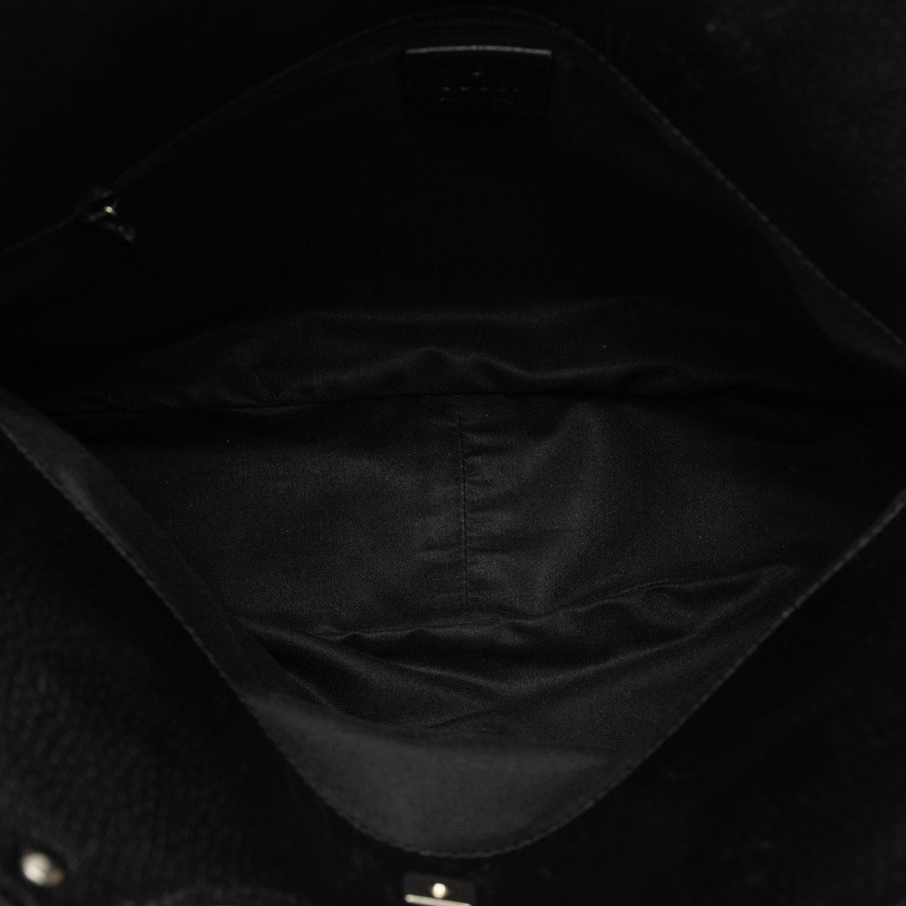 Gucci GG Canvas Shoulder Bag (SHG-H0tGMn)