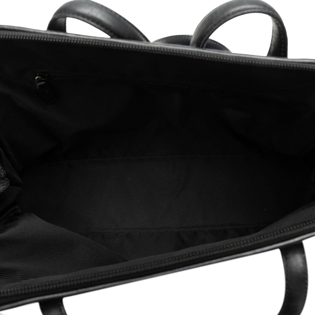 Gucci GG Canvas Shoulder Bag (SHG-MXqSuX)
