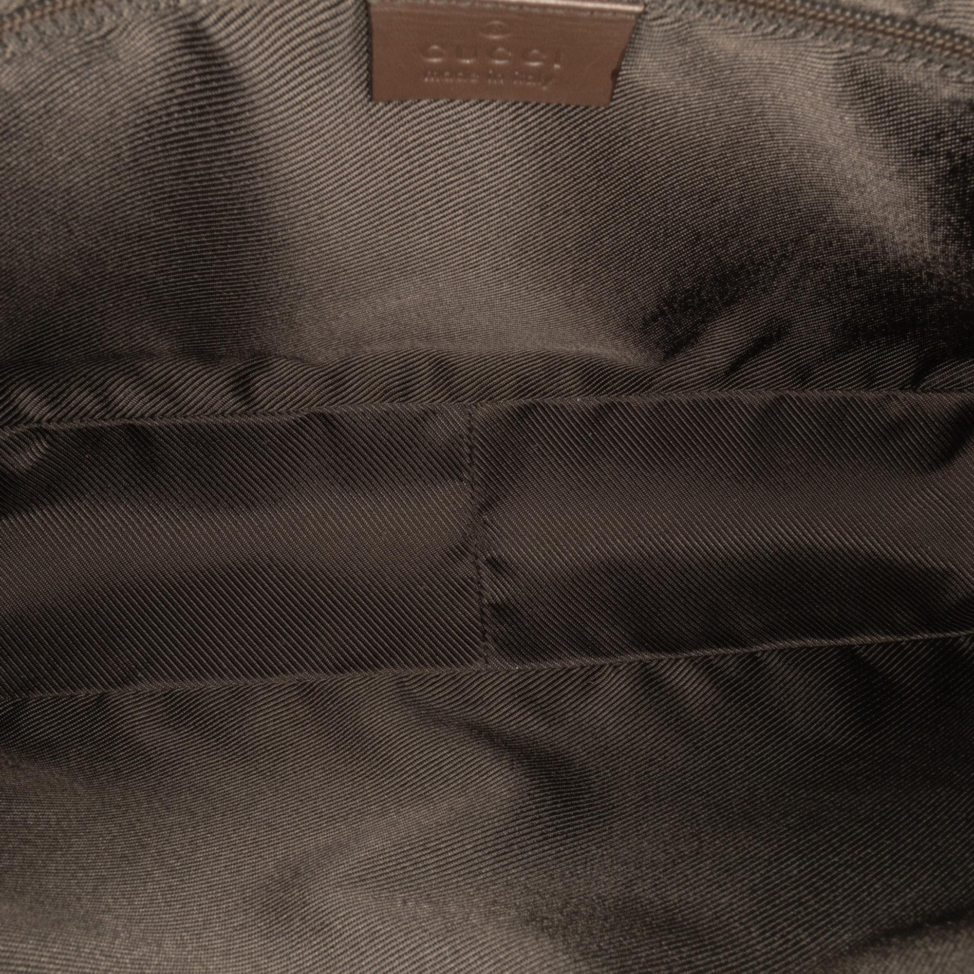 Gucci GG Canvas Shoulder Bag (SHG-Fi4Dyj)