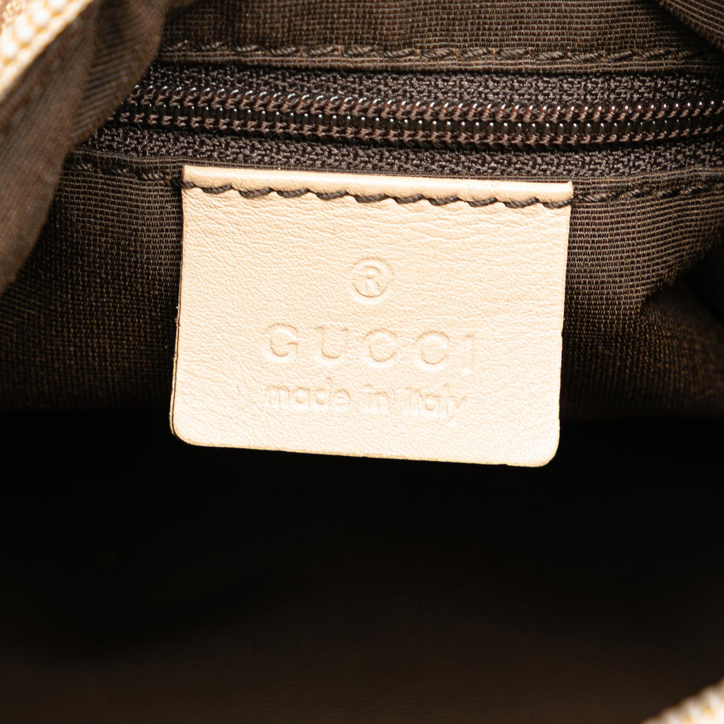 Gucci GG Canvas Shoulder Bag (SHG-pGVXwe)
