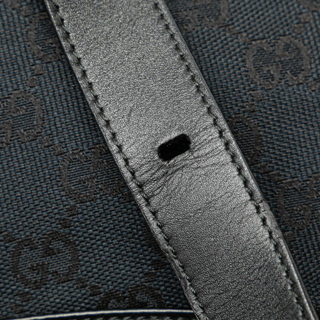 Gucci GG Canvas Shoulder Bag (SHG-PpqADZ)