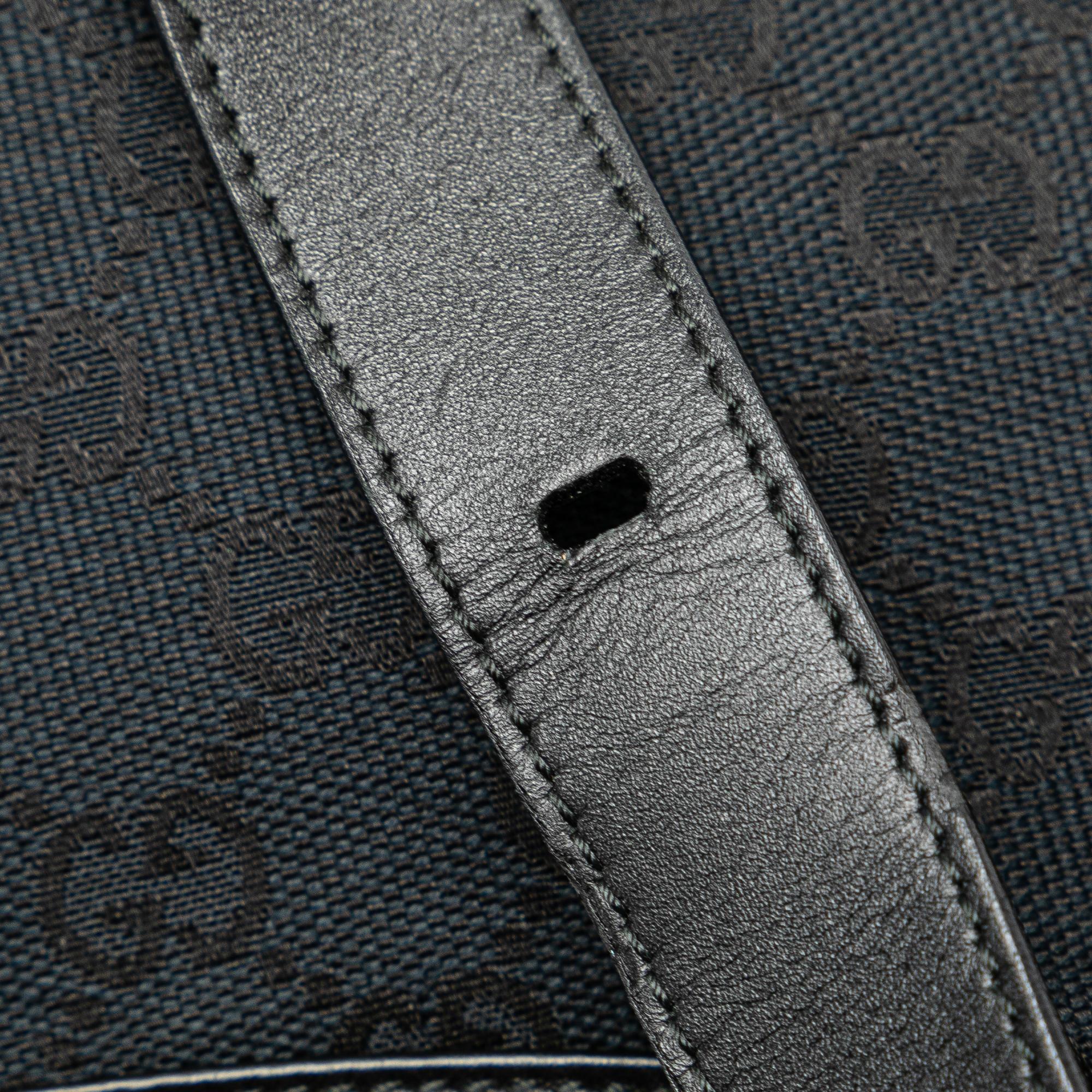 Gucci GG Canvas Shoulder Bag (SHG-PpqADZ)