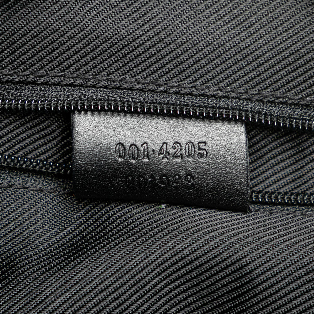 Gucci GG Canvas Shoulder Bag (SHG-nNgF0V)