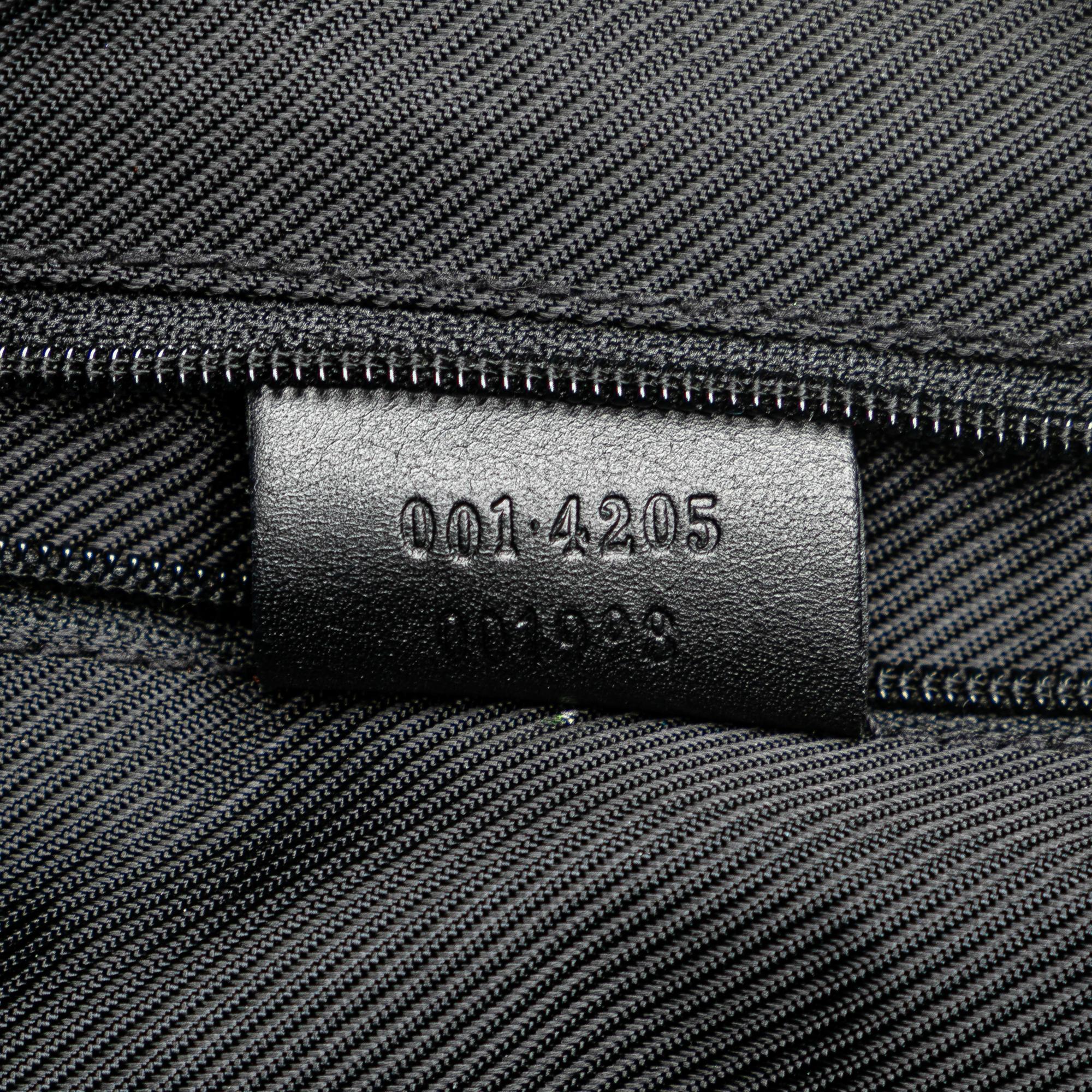 Gucci GG Canvas Shoulder Bag (SHG-nNgF0V)