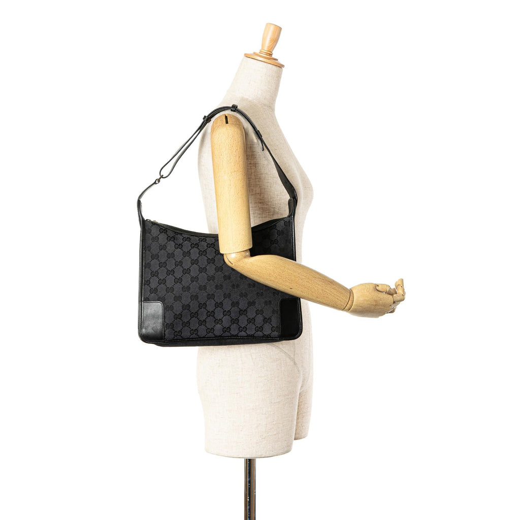 Gucci GG Canvas Shoulder Bag (SHG-nNgF0V)
