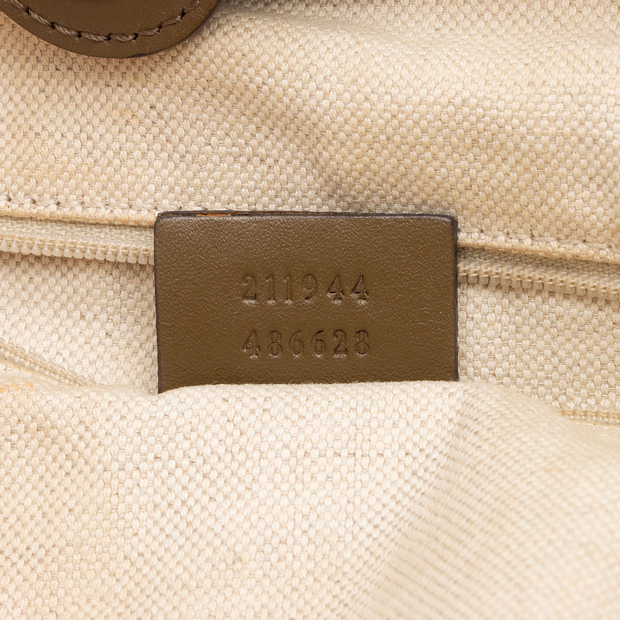 Gucci GG Canvas Sukey Medium Tote (SHF-I8Evmf)
