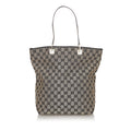 Gucci GG Canvas Tote Bag (SHG-26720)