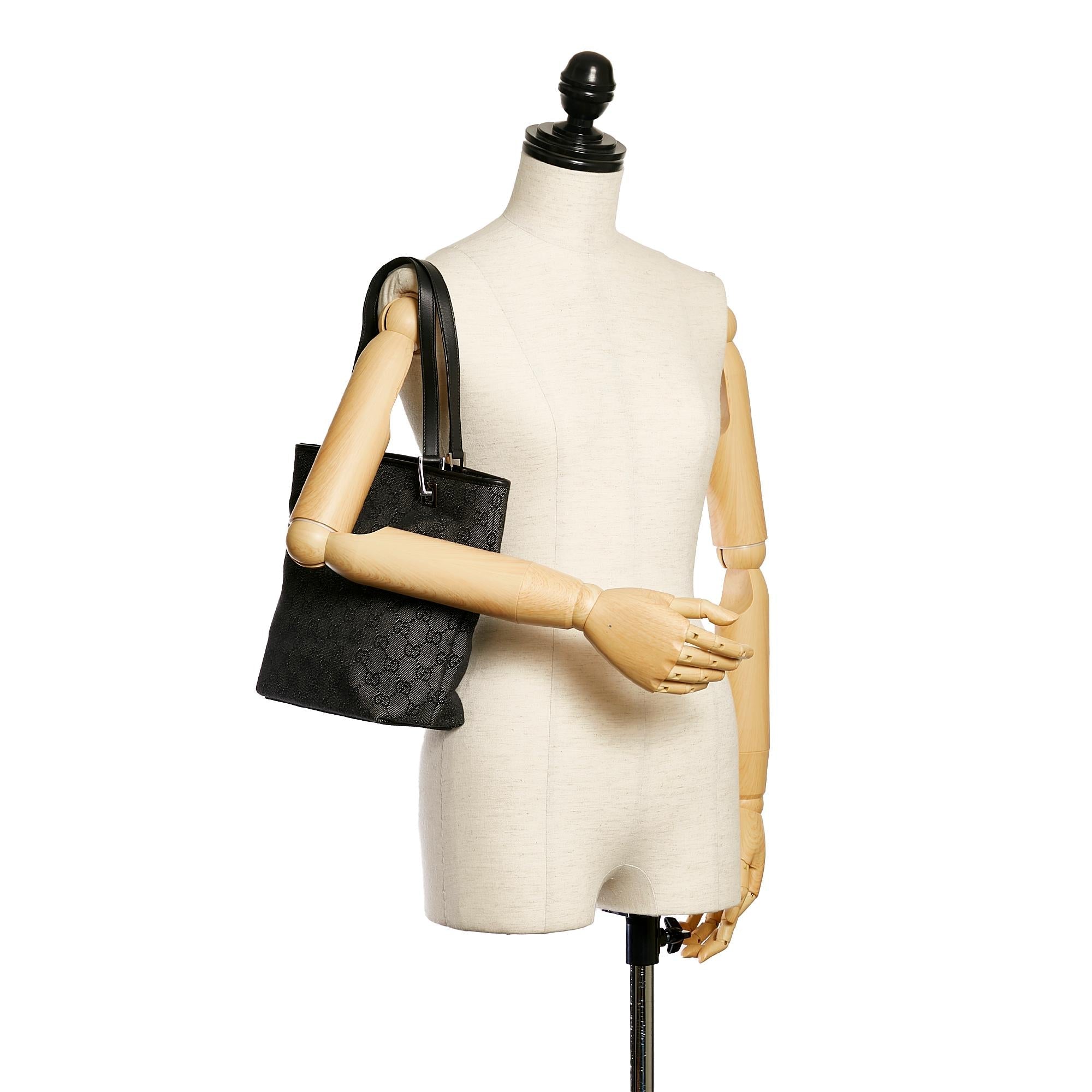 Gucci GG Canvas Tote Bag (SHG-29219)