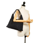 Gucci GG Canvas Tote Bag (SHG-31079)