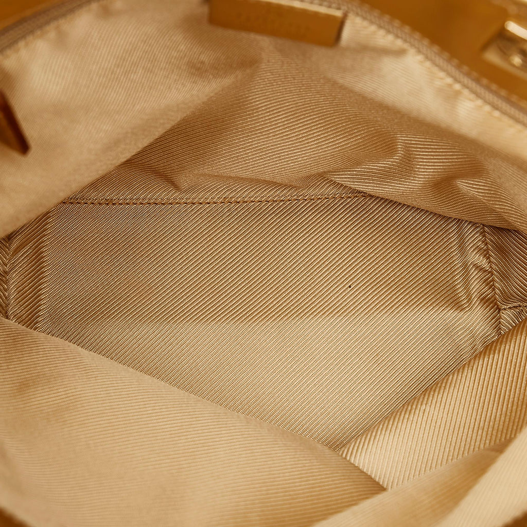 Gucci GG Canvas Tote Bag (SHG-34022)