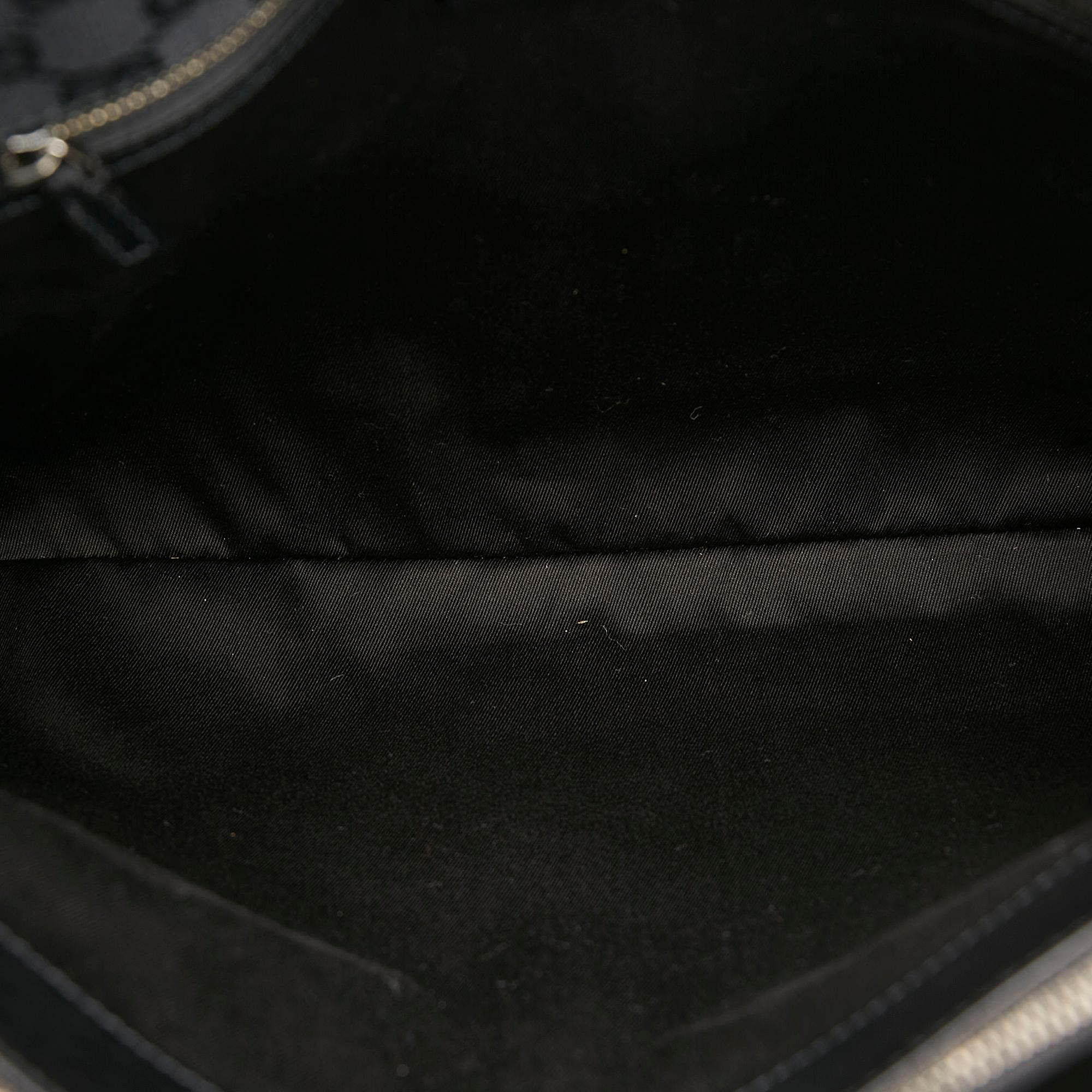 Gucci GG Canvas Tote Bag (SHG-rygPch)