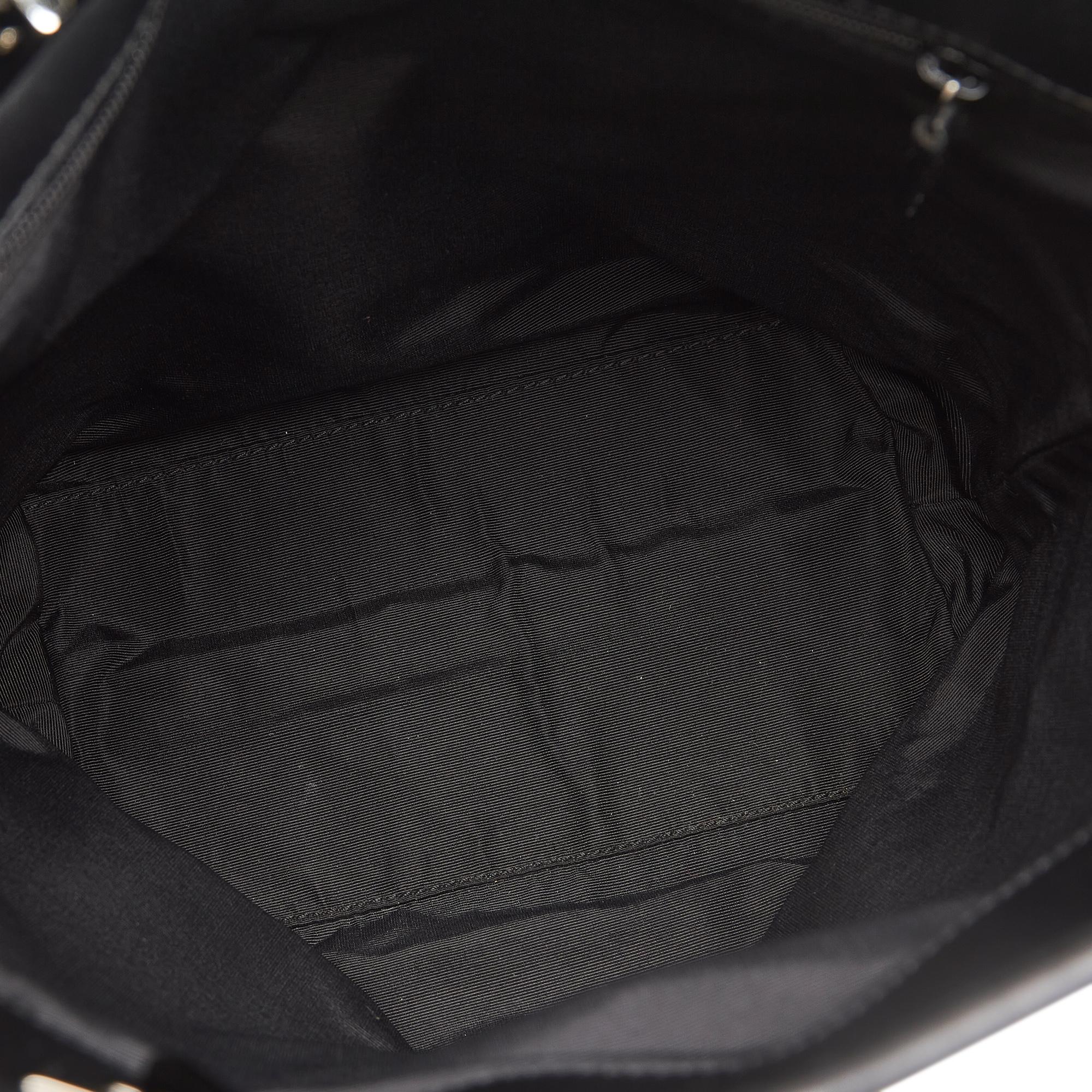 Gucci GG Canvas Tote Bag (SHG-h7Aite)