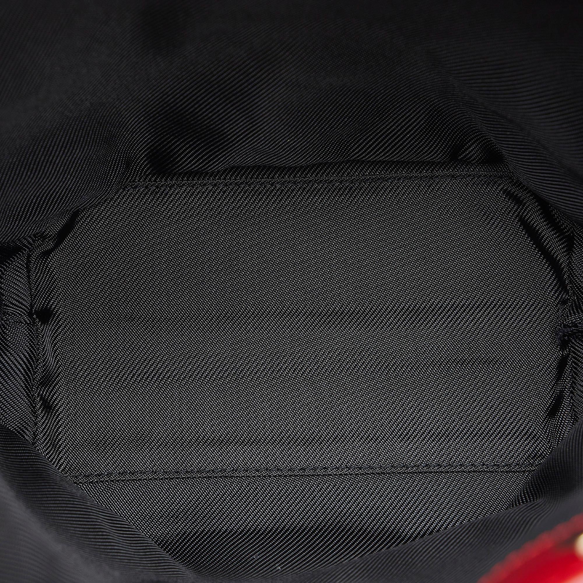 Gucci GG Canvas Tote Bag (SHG-jVCNoE)