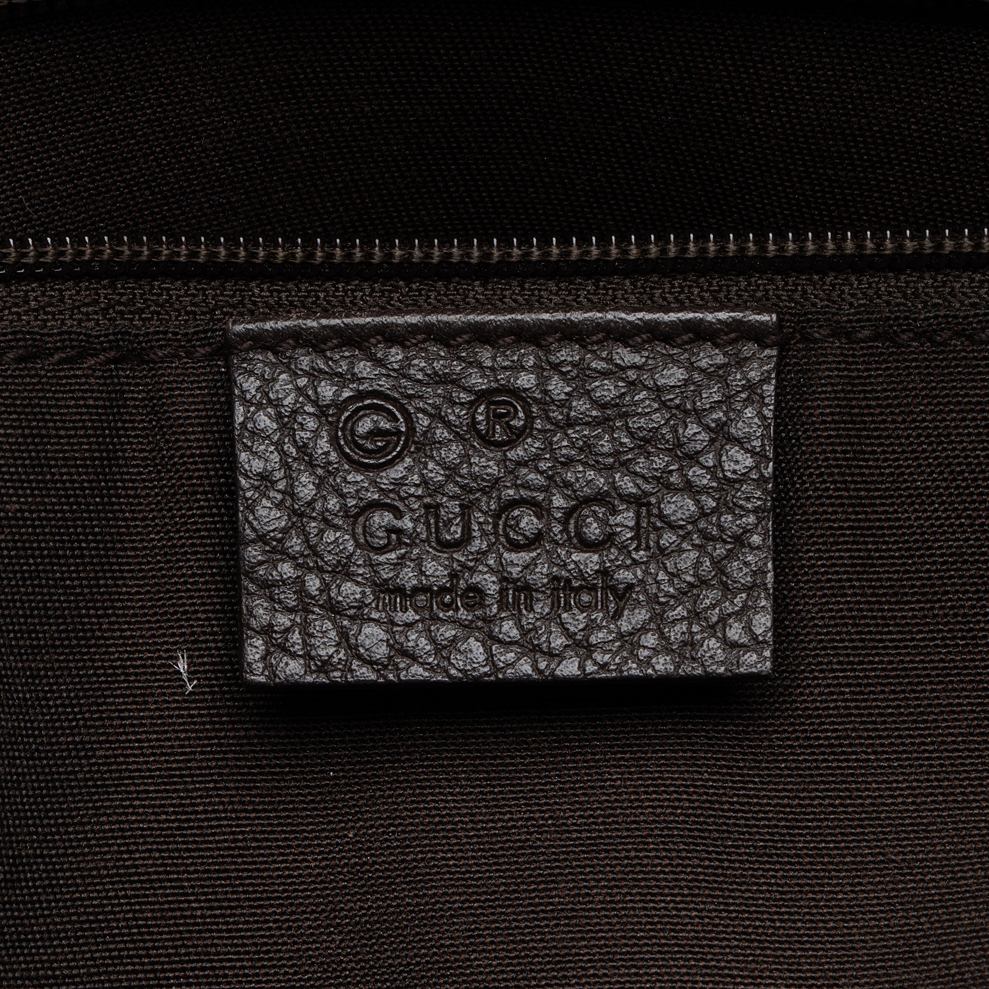 Gucci GG Denim Gifford Medium Tote (SHF-Z5HiOr)