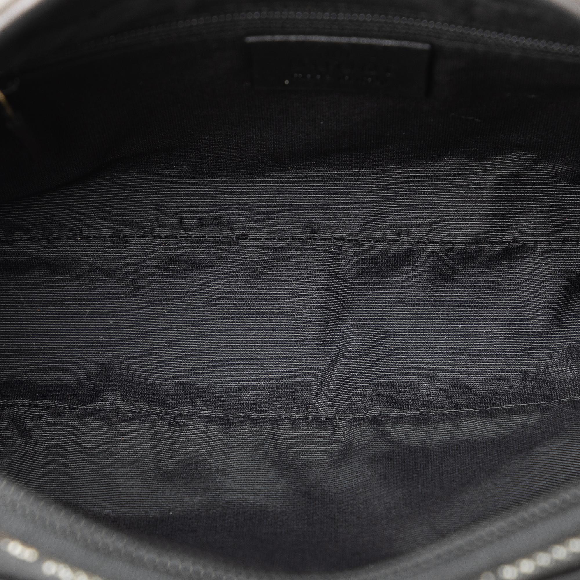 Gucci GG Denim Shoulder Bag (SHG-T2x2kb)