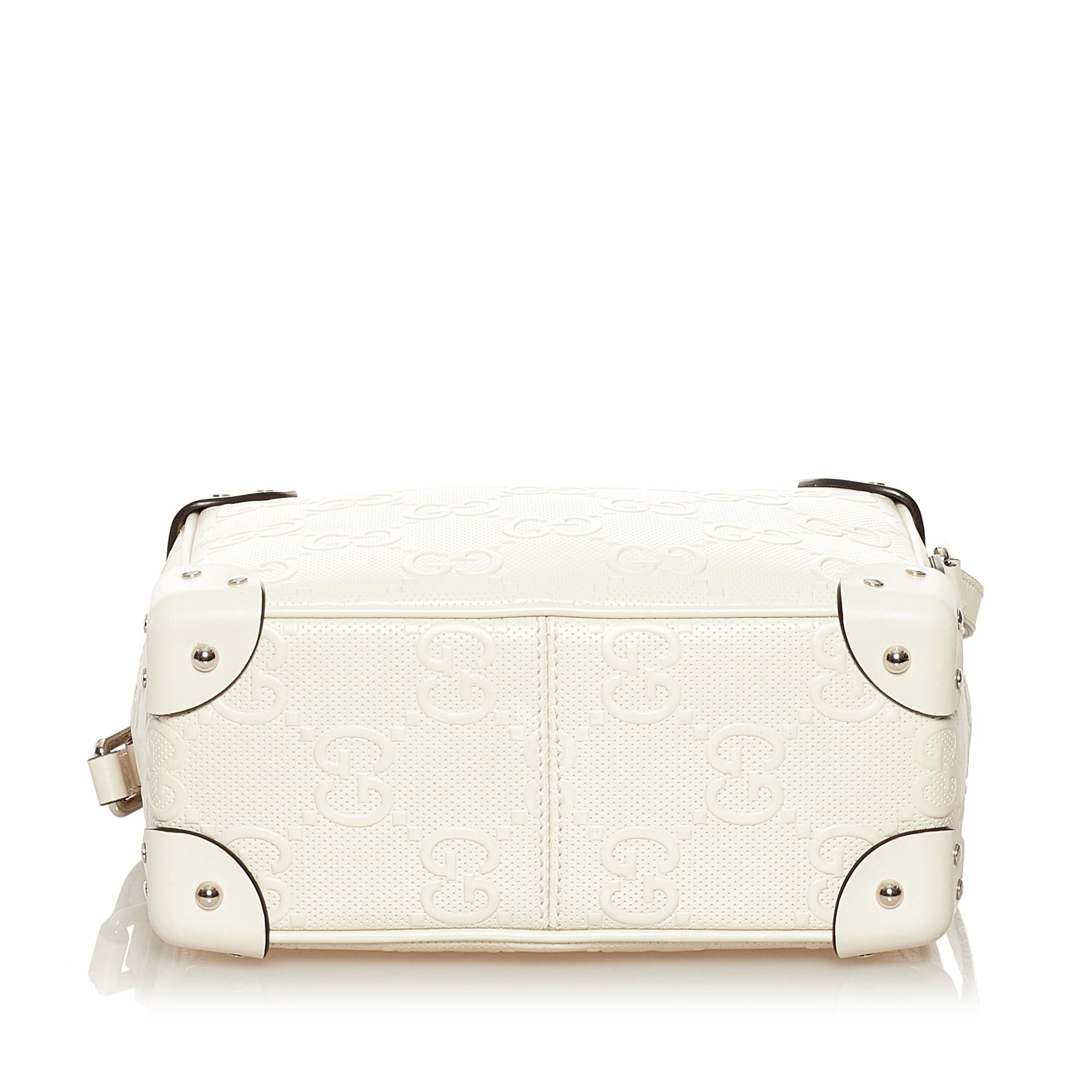 Gucci GG Embossed Perforated Square Bag (SHG-35081)