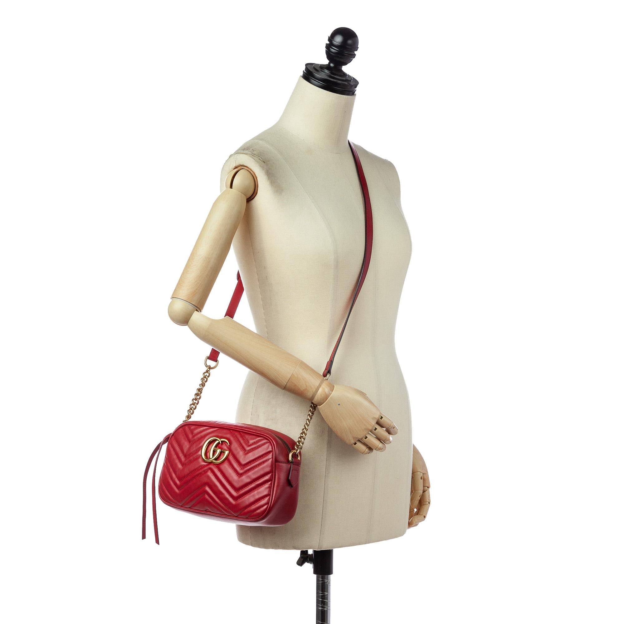 Gucci GG Marmont Matelasse Crossbody Bag (SHG-30567)