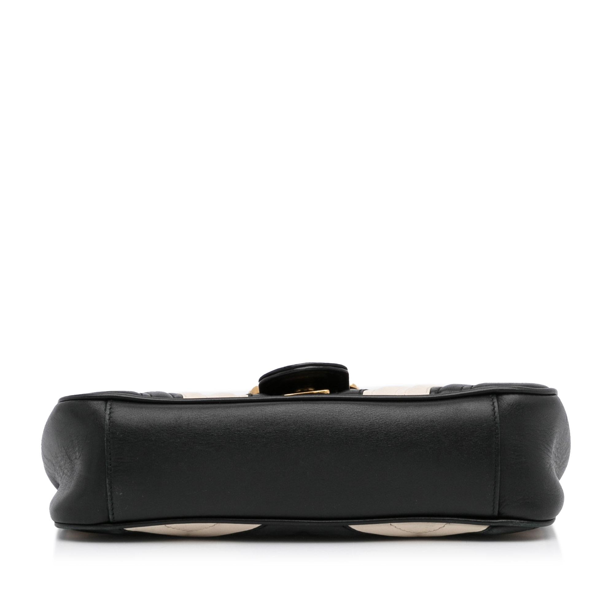 Gucci GG Marmont Matelasse Crossbody (SHG-pi1OVd)