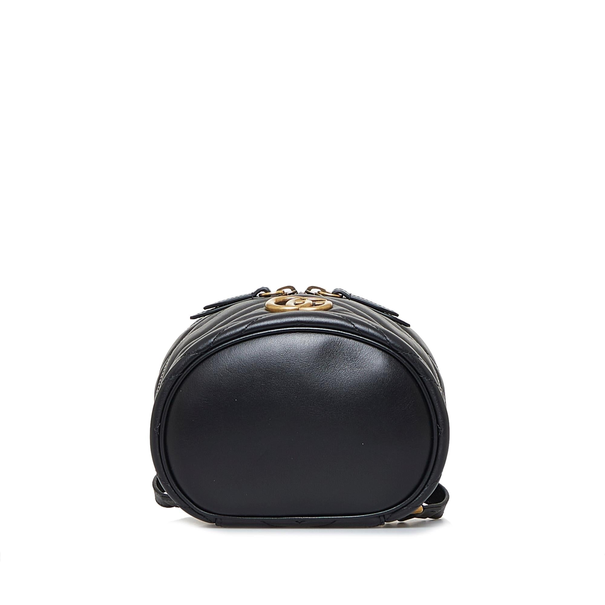 Gucci GG Marmont Round Backpack (SHG-IpUEXE)