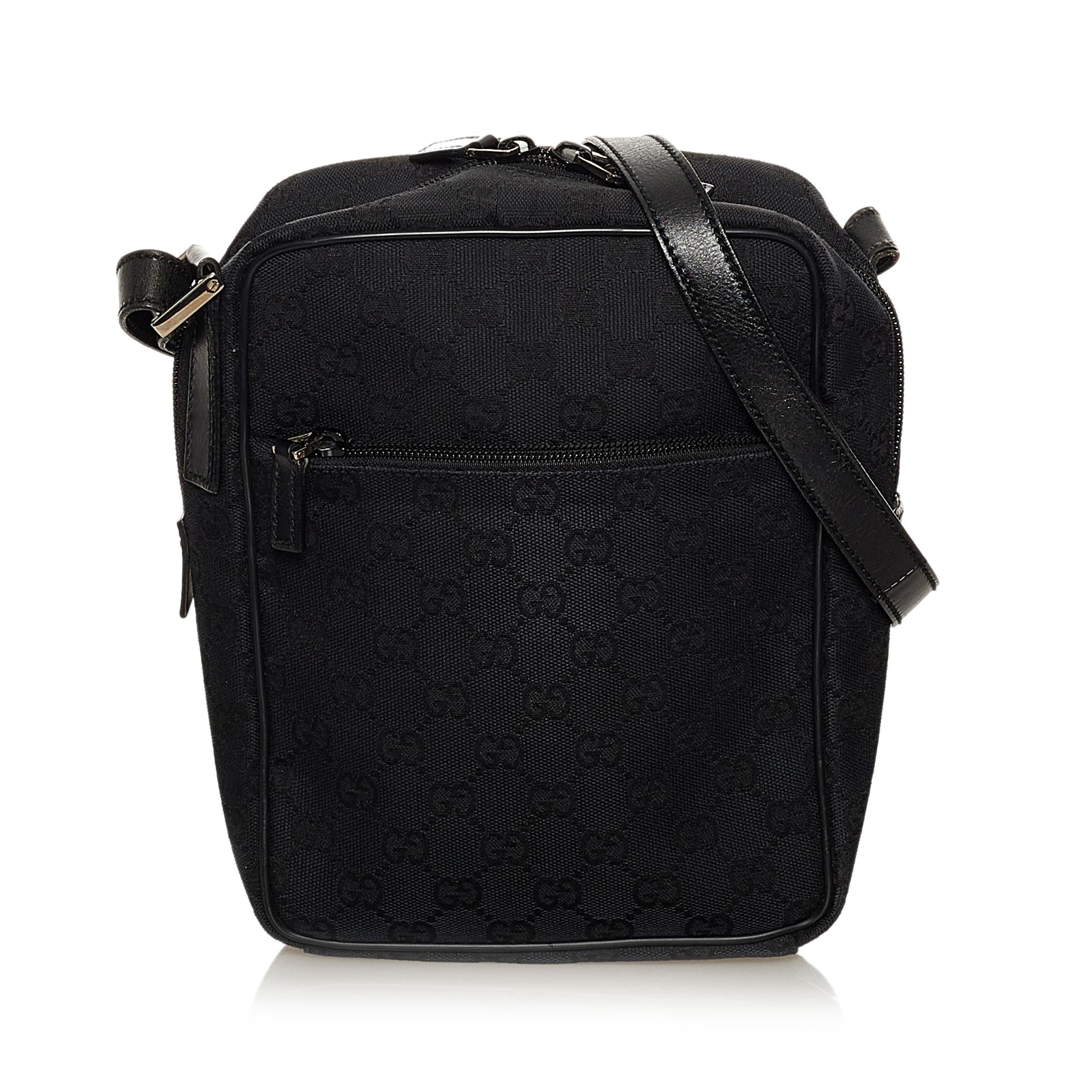 Gucci GG Nylon Crossbody Bag (SHG-29269)