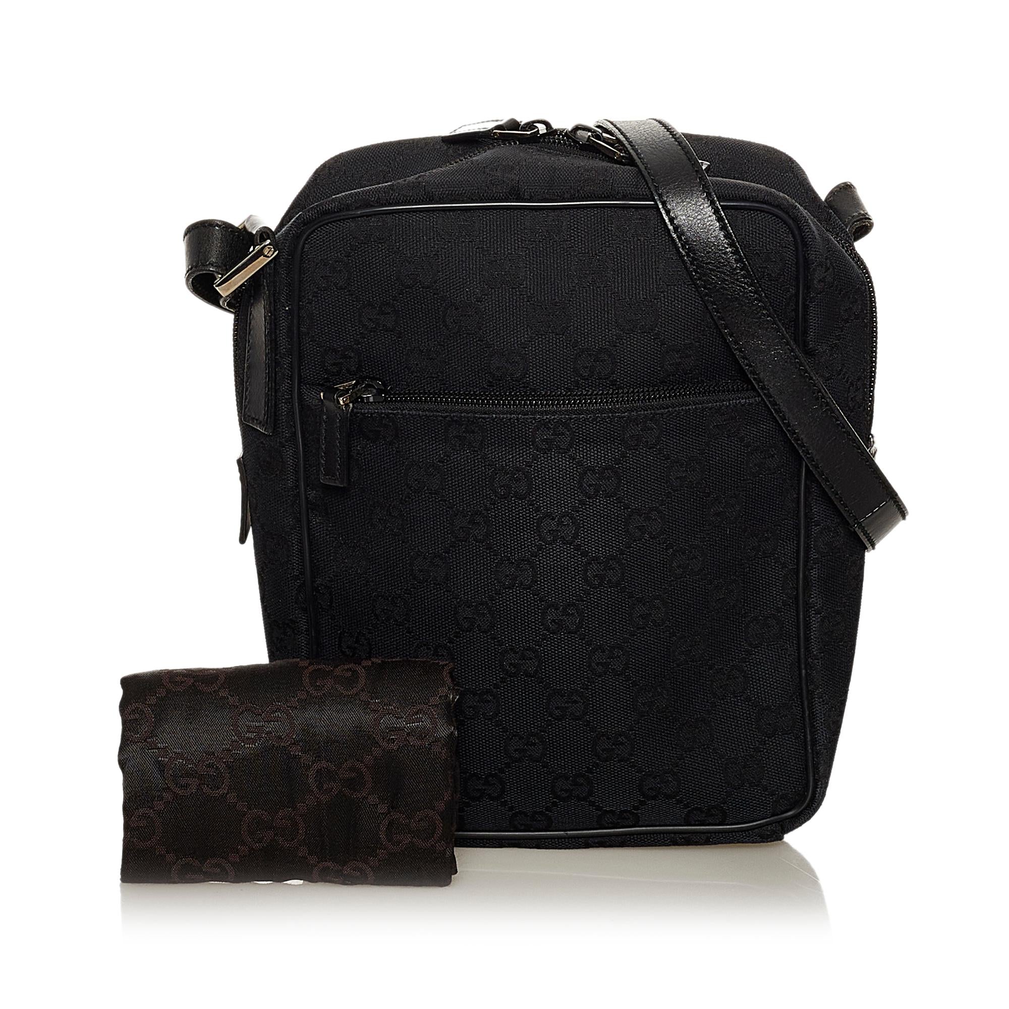 Gucci GG Nylon Crossbody Bag (SHG-29269)