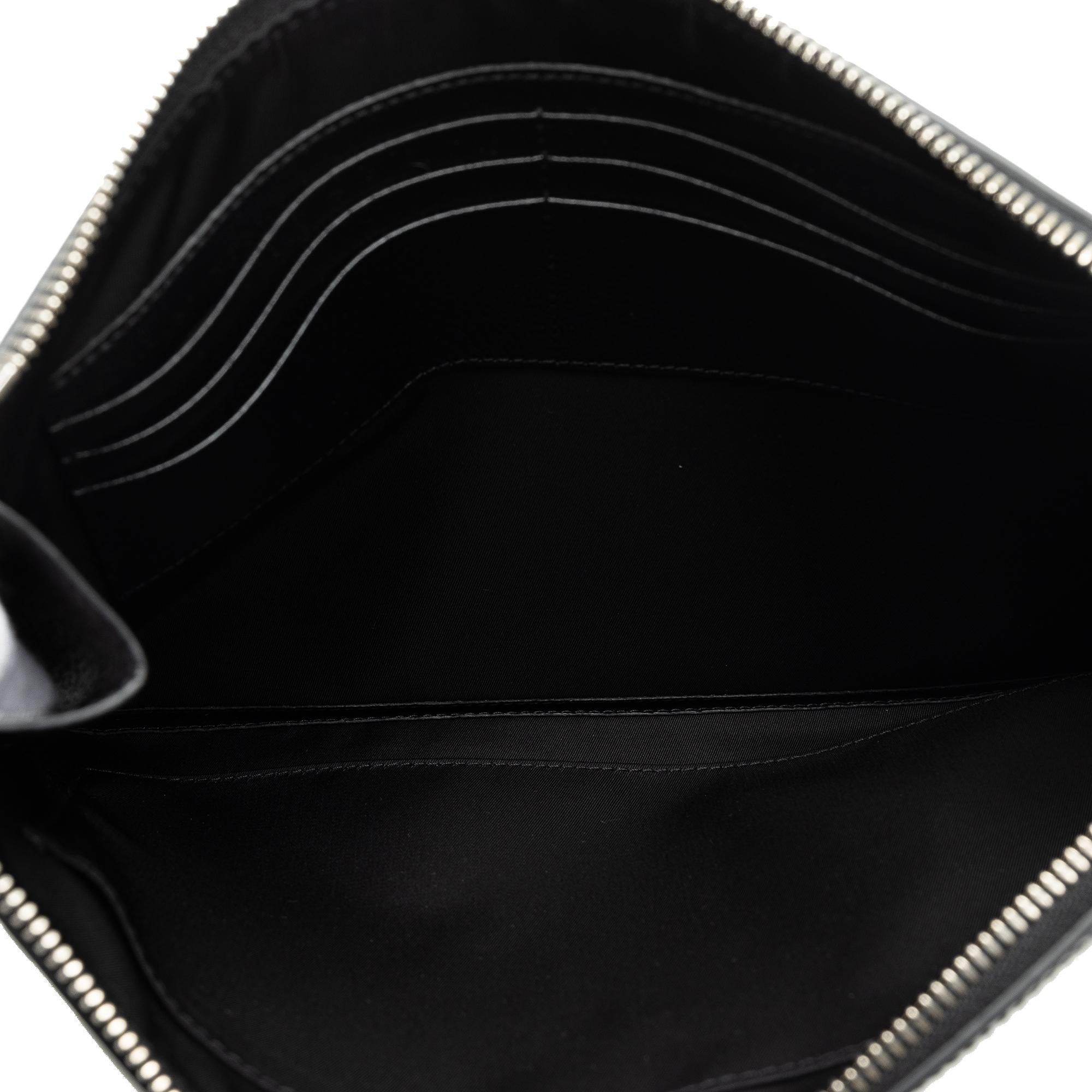Gucci GG Nylon Off The Grid Pouch (SHG-93LF74)