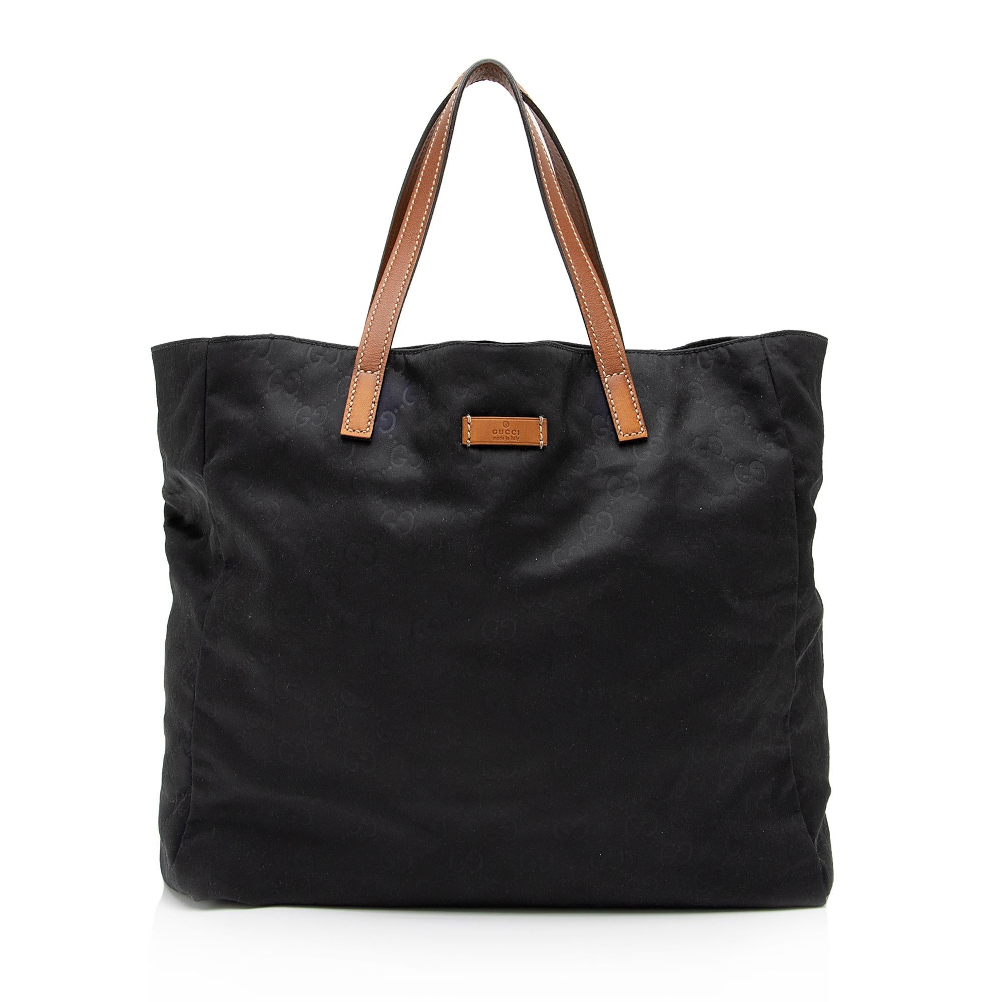 Gucci GG Nylon Shopper Tote (SHF-83sqqh)