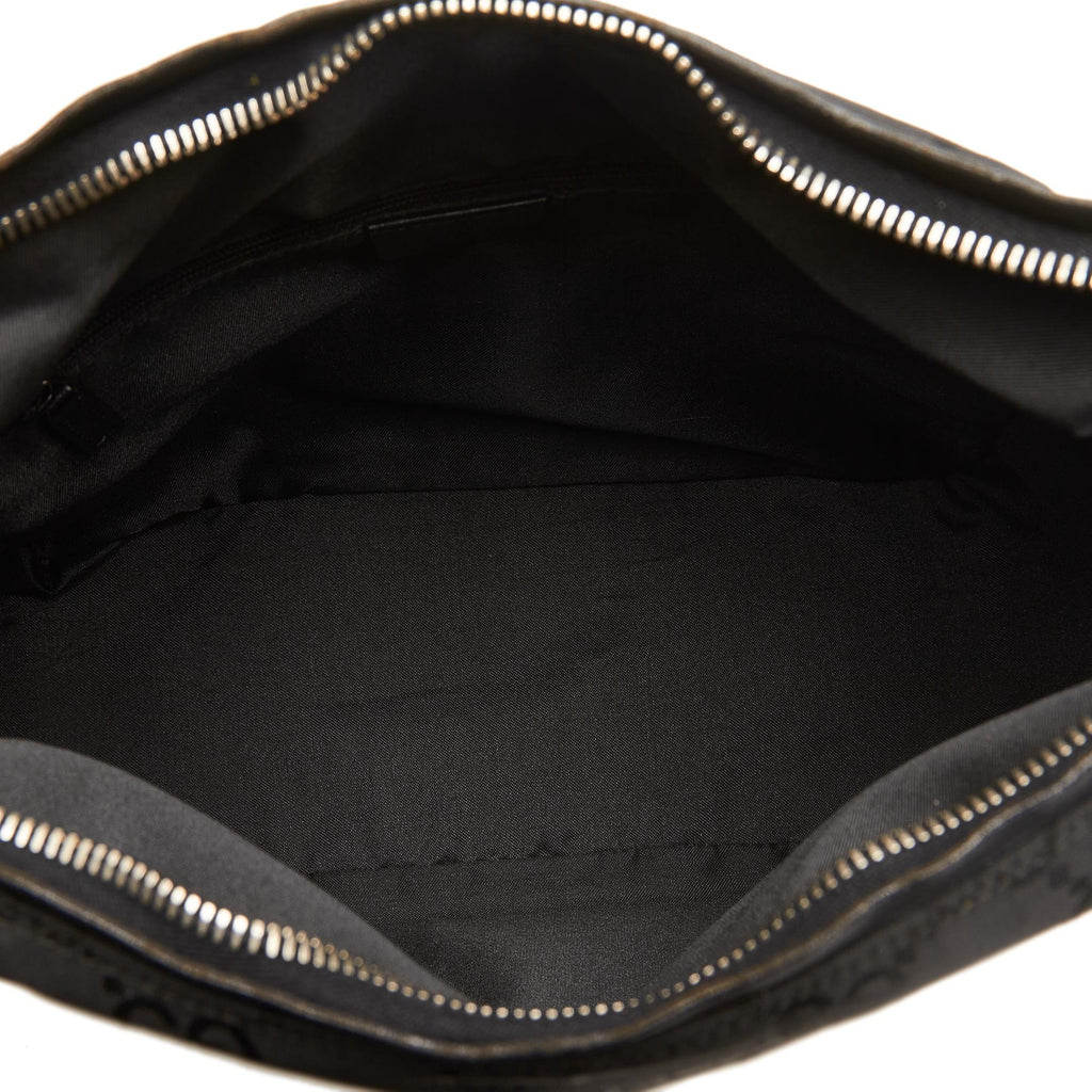 Gucci GG Nylon Shoulder Bag (SHG-w7Iys7)