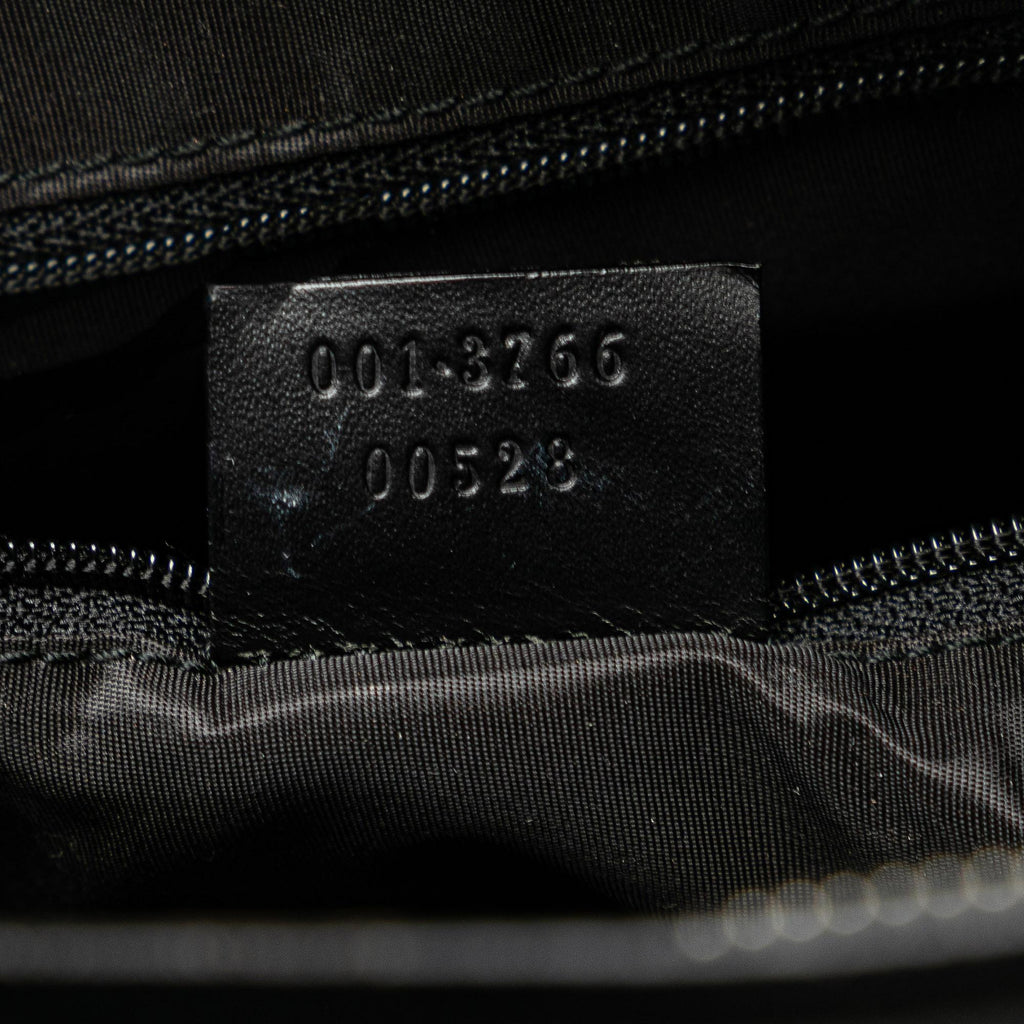 Gucci GG Nylon Shoulder Bag (SHG-pSPER4)