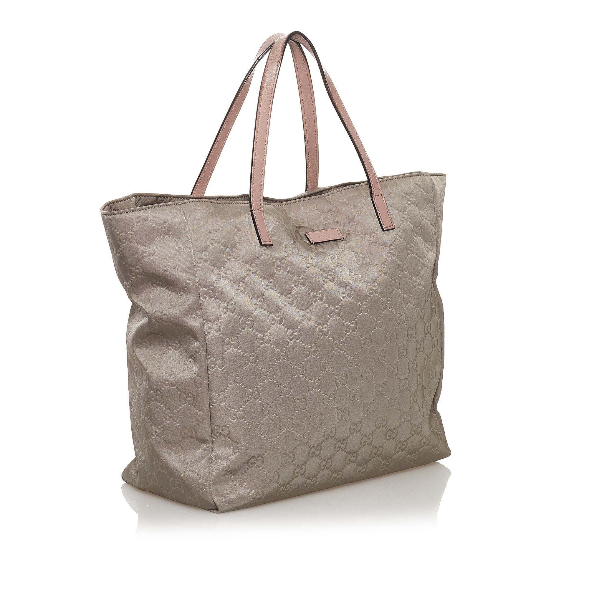 Gucci GG Nylon Tote Bag (SHG-34776)
