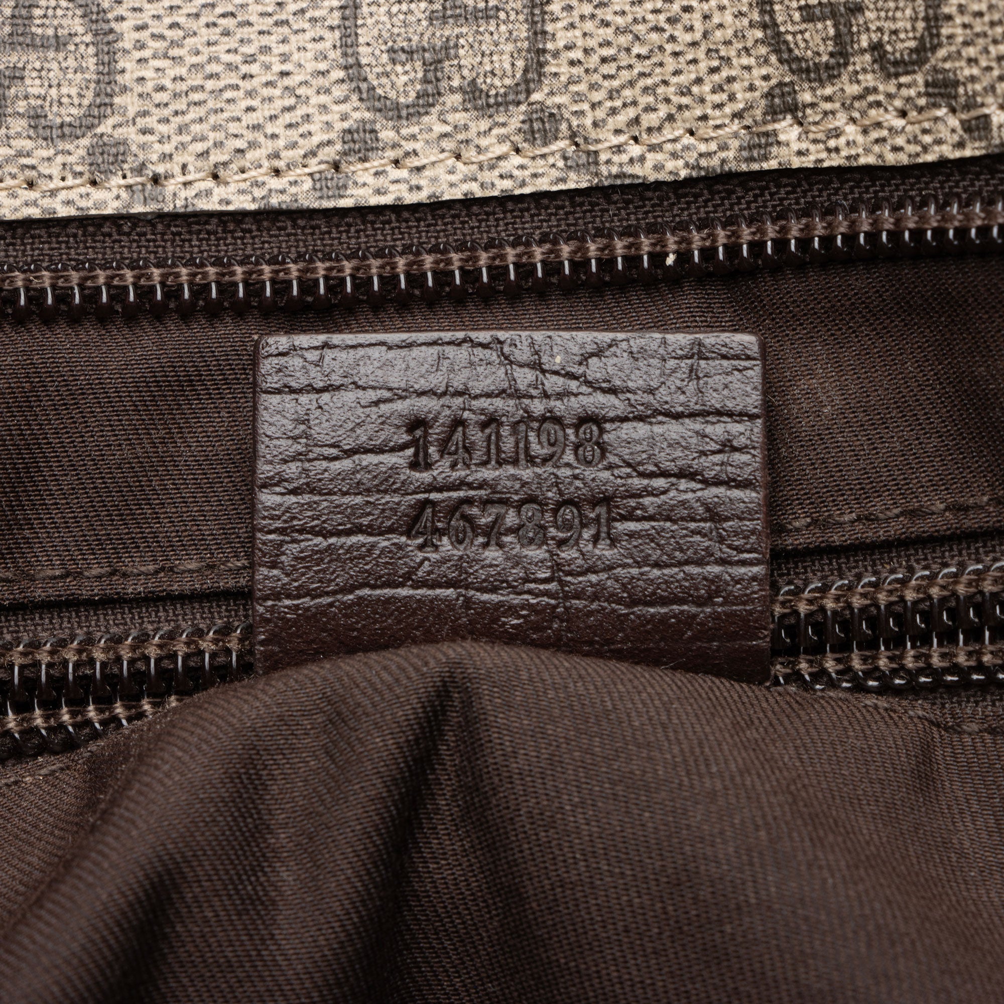 Gucci GG Plus Flat Messenger