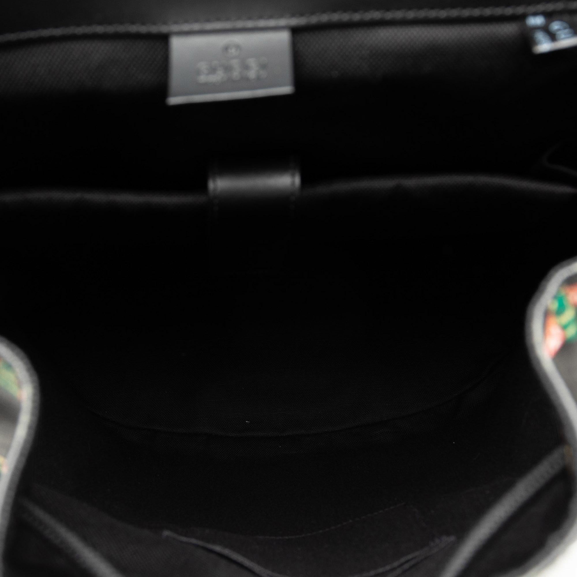 Gucci GG Supreme Bestiary Bee Backpack (SHG-NFVv7W)