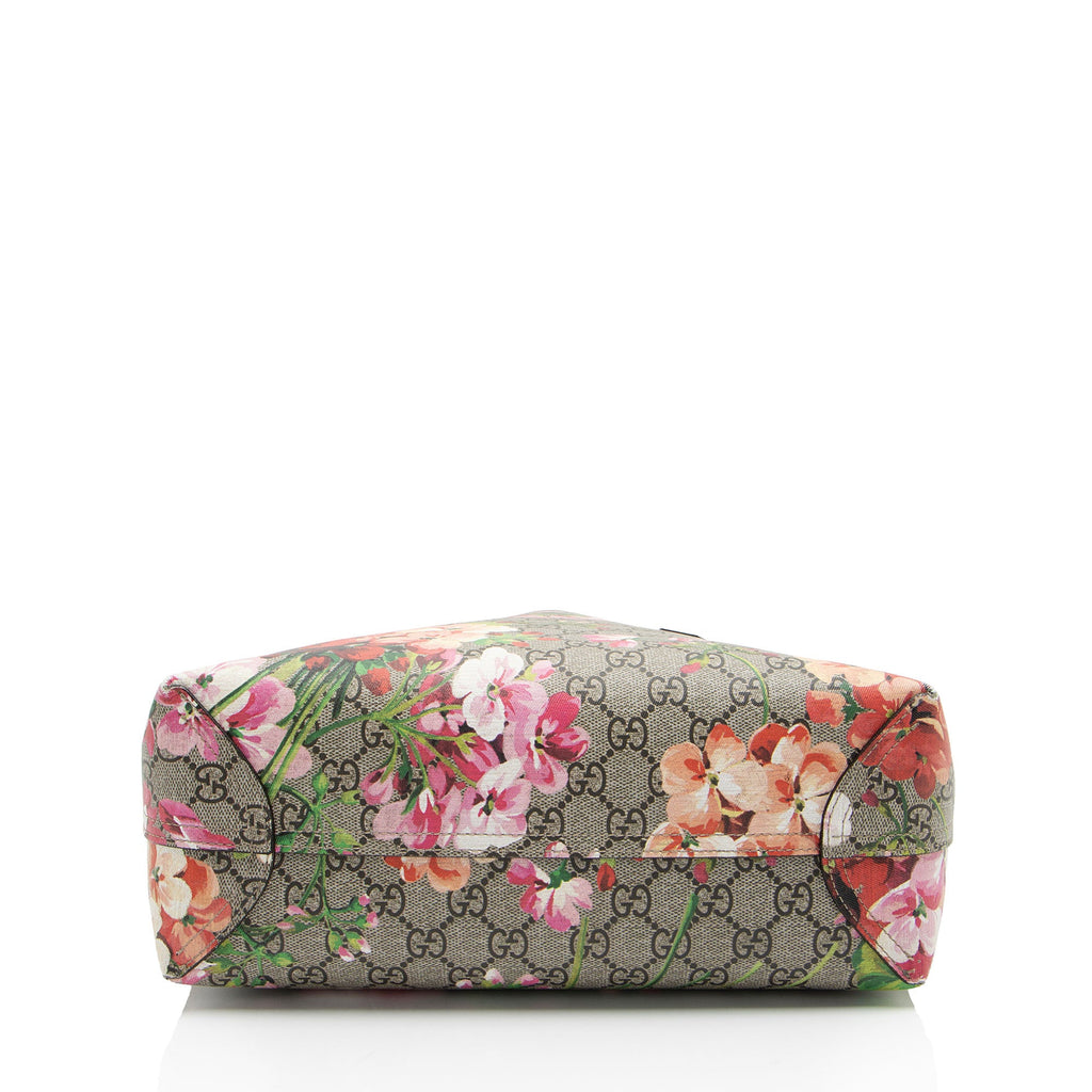 Gucci GG Supreme Blooms Reversible Small Tote (SHF-pljks3)