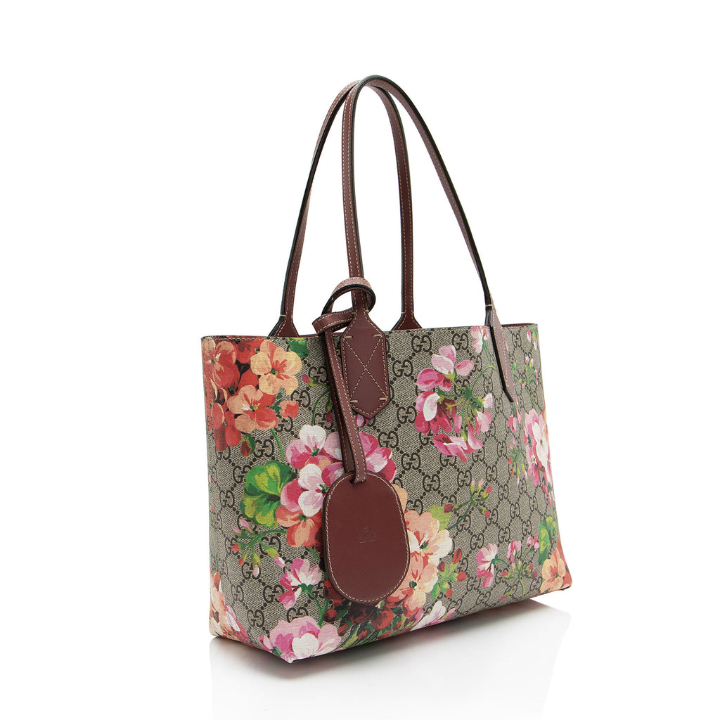 Gucci GG Supreme Blooms Reversible Small Tote (SHF-pljks3)