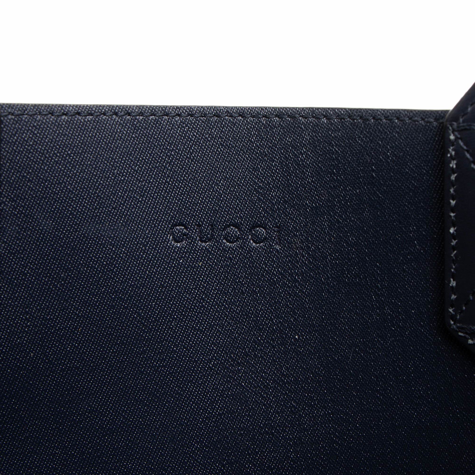 Gucci GG Supreme Blooms Reversible Small Tote (SHF-OhRyKY)