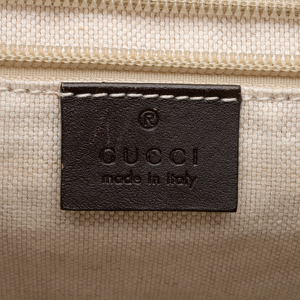 Gucci GG Supreme Buckle Backpack (SHF-143x2E)