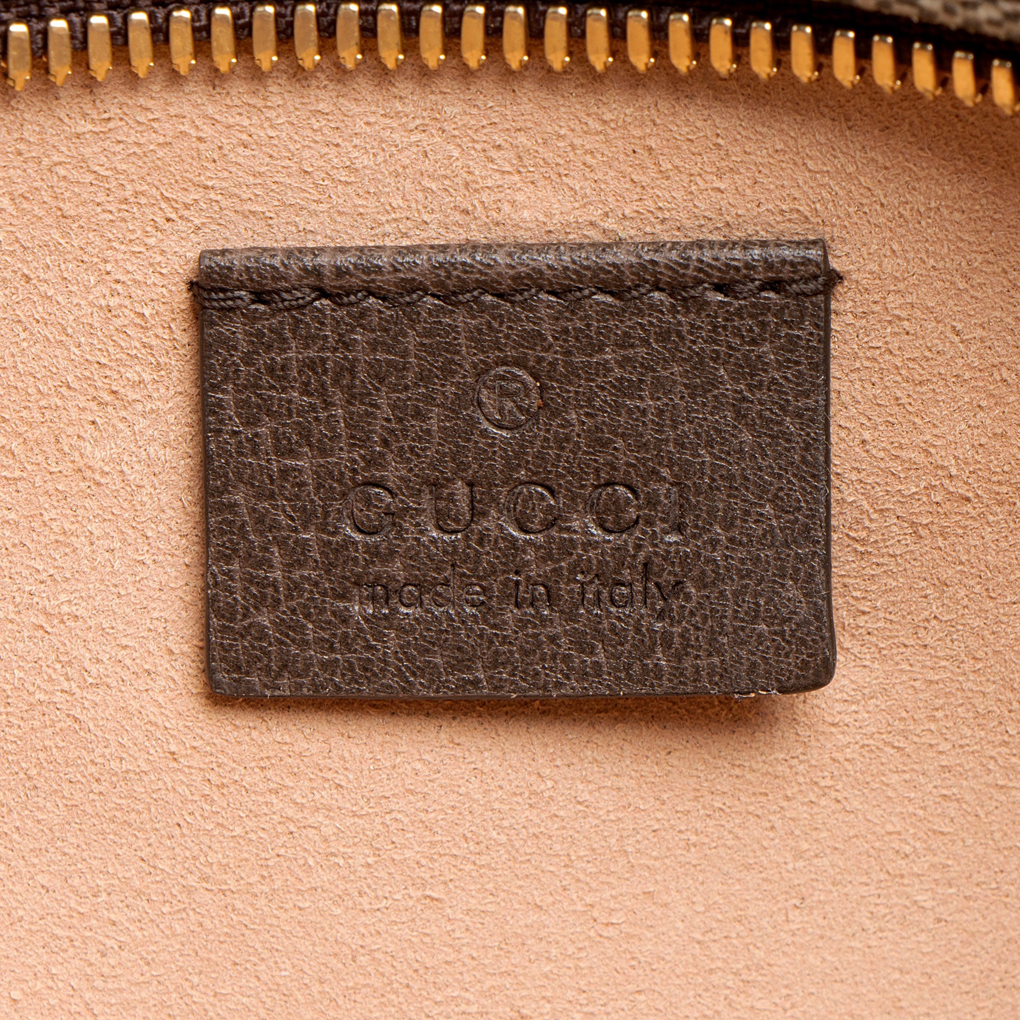 Gucci GG Supreme Chain Pochette