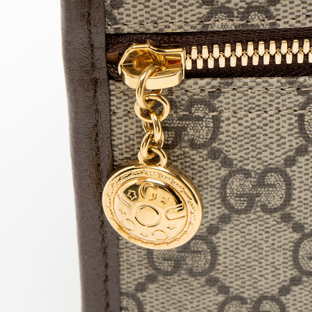 Gucci GG Supreme Chain Pochette