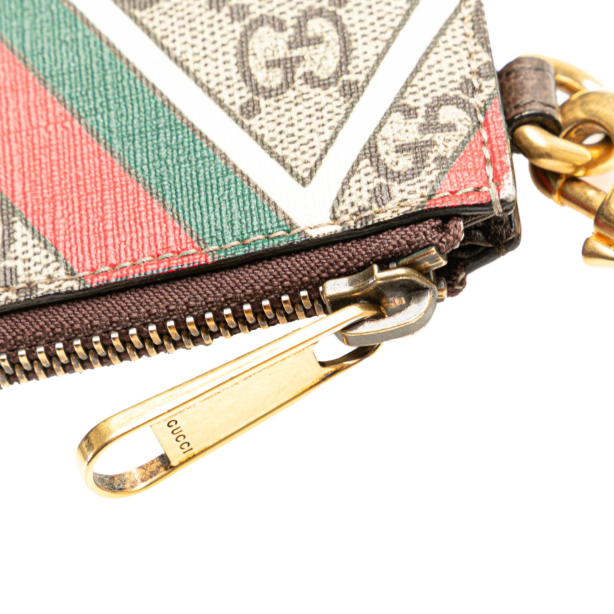 Gucci GG Supreme Chevron Clutch