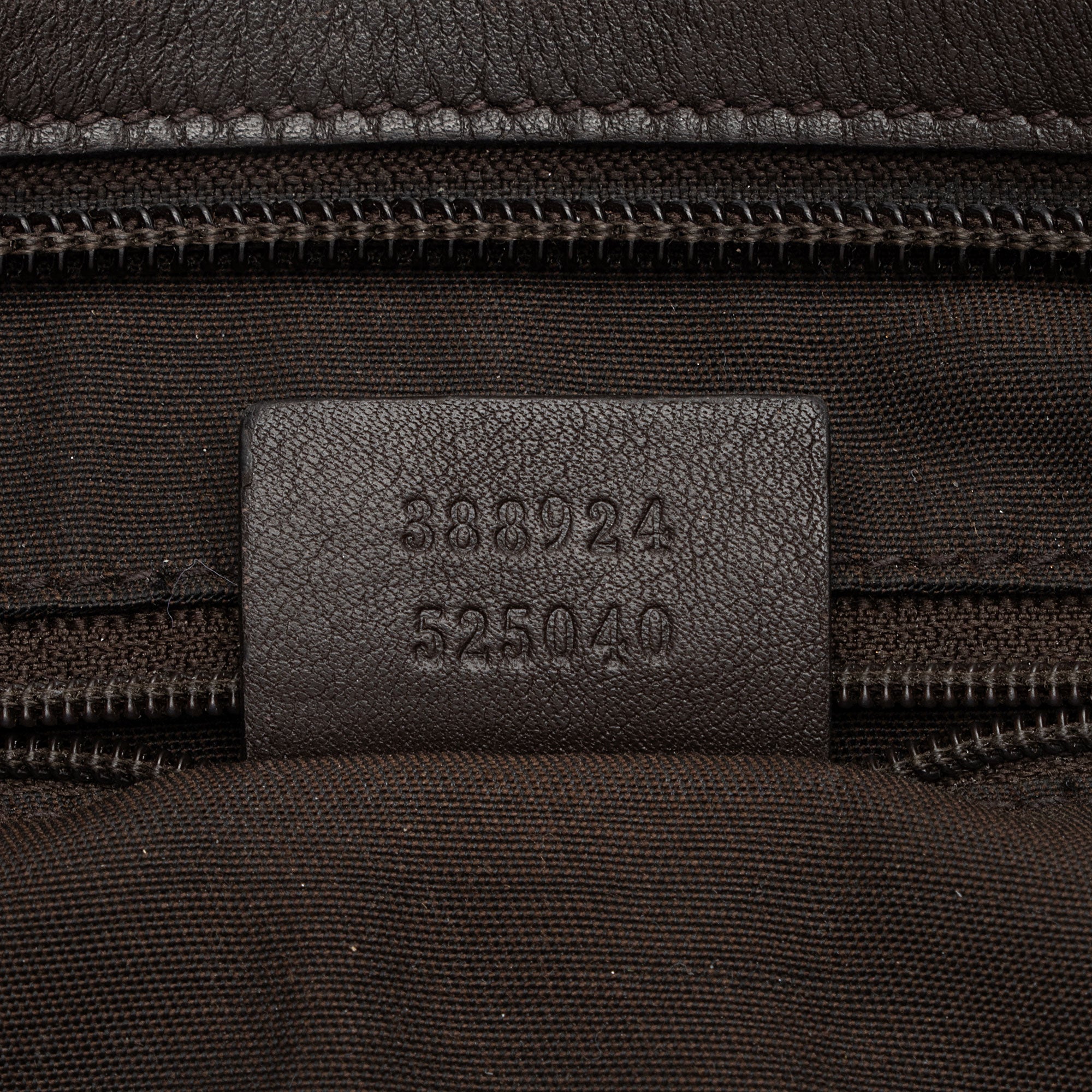 Gucci GG Supreme Classic Flat Medium Messenger (SHF-YZjiF7)
