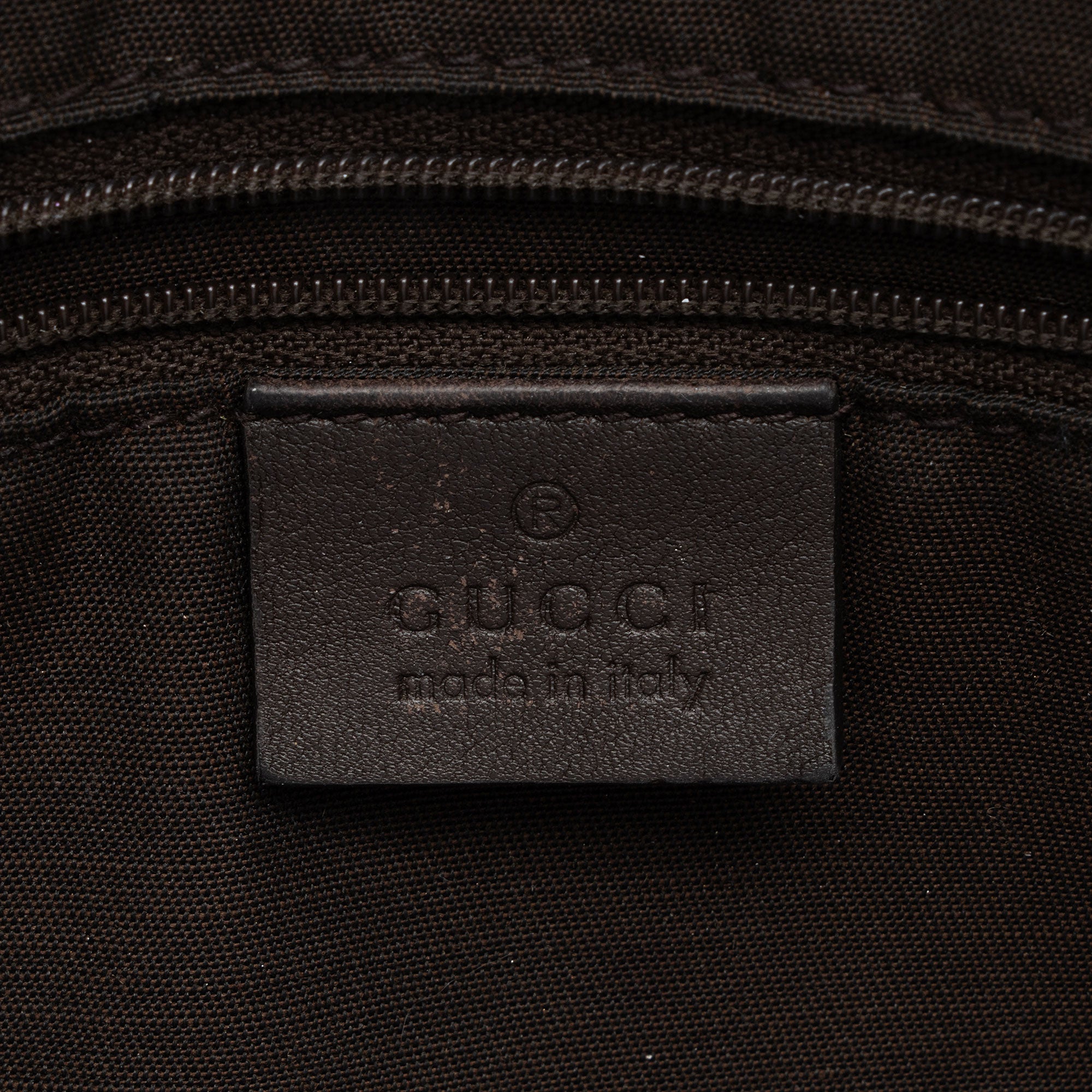 Gucci GG Supreme Classic Flat Medium Messenger (SHF-YZjiF7)