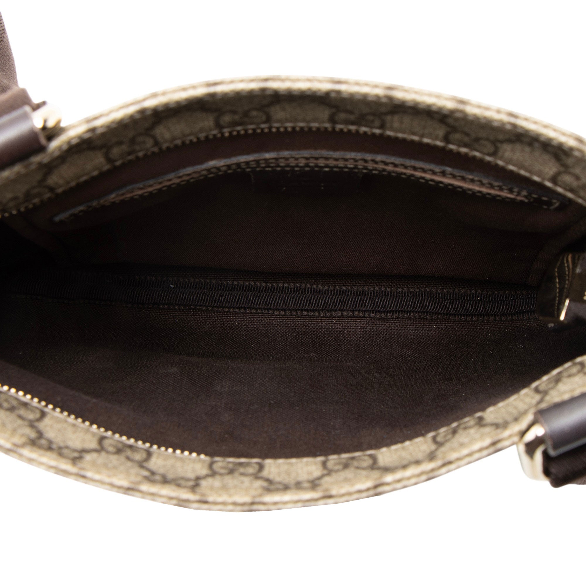 Gucci GG Supreme Classic Small Messenger