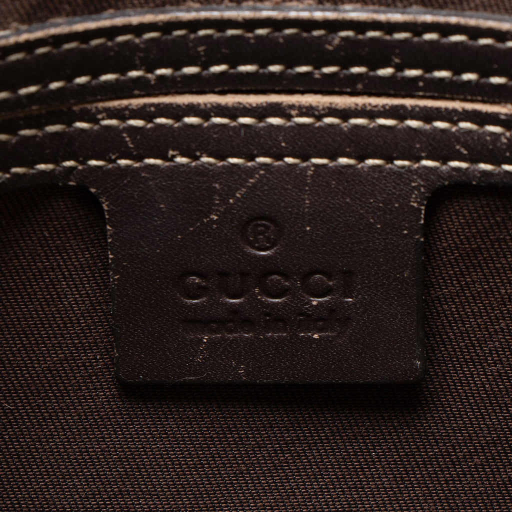 Gucci GG Supreme Classic Small Messenger